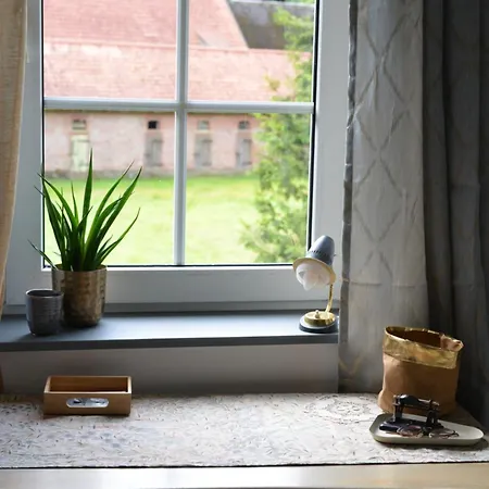 Haus Im Gruenen Шнефердинген