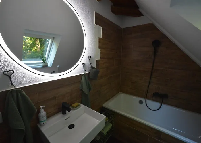 Haus Im Gruenen シュネーヴァーディンゲン